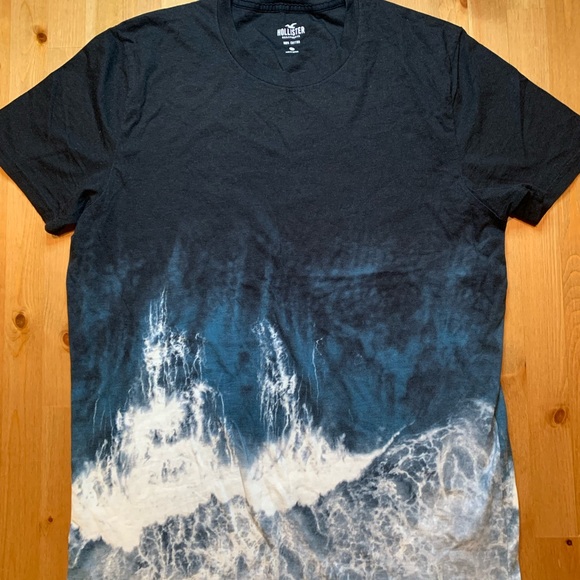 Hollister Men Waves Graphic T-Shirt, Size L - Picture 1 of 2